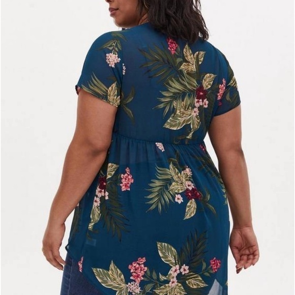 TORRID Babydoll Chiffon Button-Front Floral Teal Tunic Top - Picture 8 of 13
